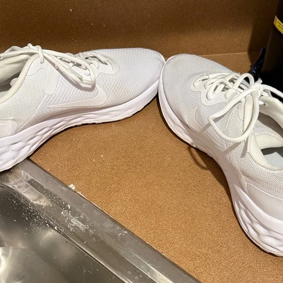 Nike White Sneakers Revolution - Picture 4 of 5